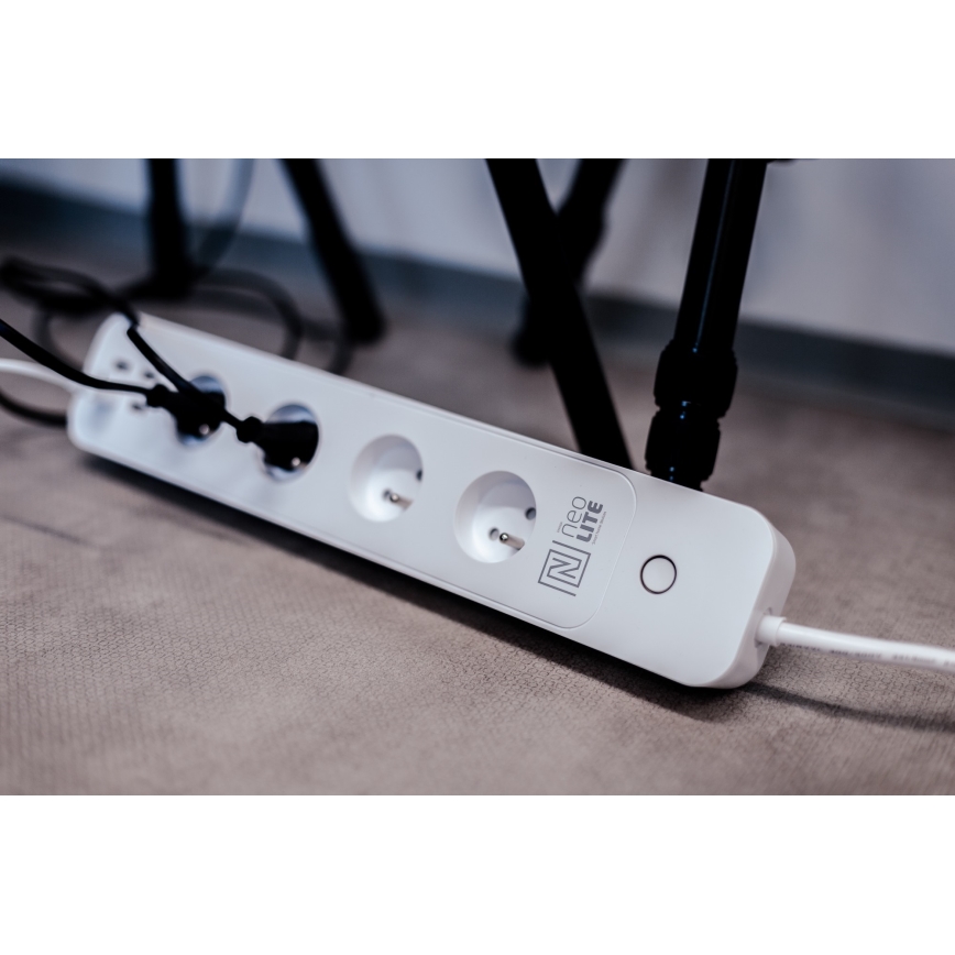 Immax NEO 07707L - Verlängerungskabel NEO LITE Smart 4AC + 4USB Wi-Fi Tuya 1,5m