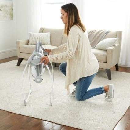 Ingéniosité - Balançoire pour bébé avec mélodie CUDDLE LAMB