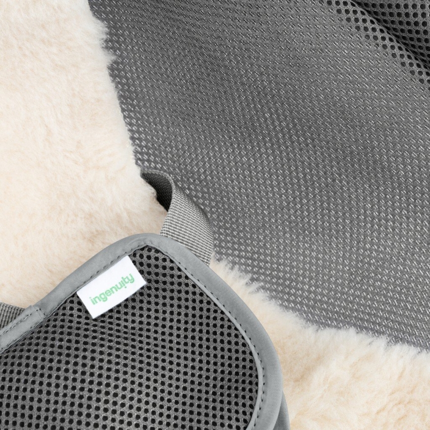 Ingenuity - Lettino vibrante per bambini con melodia EVERY SEASON WESLEY grigio