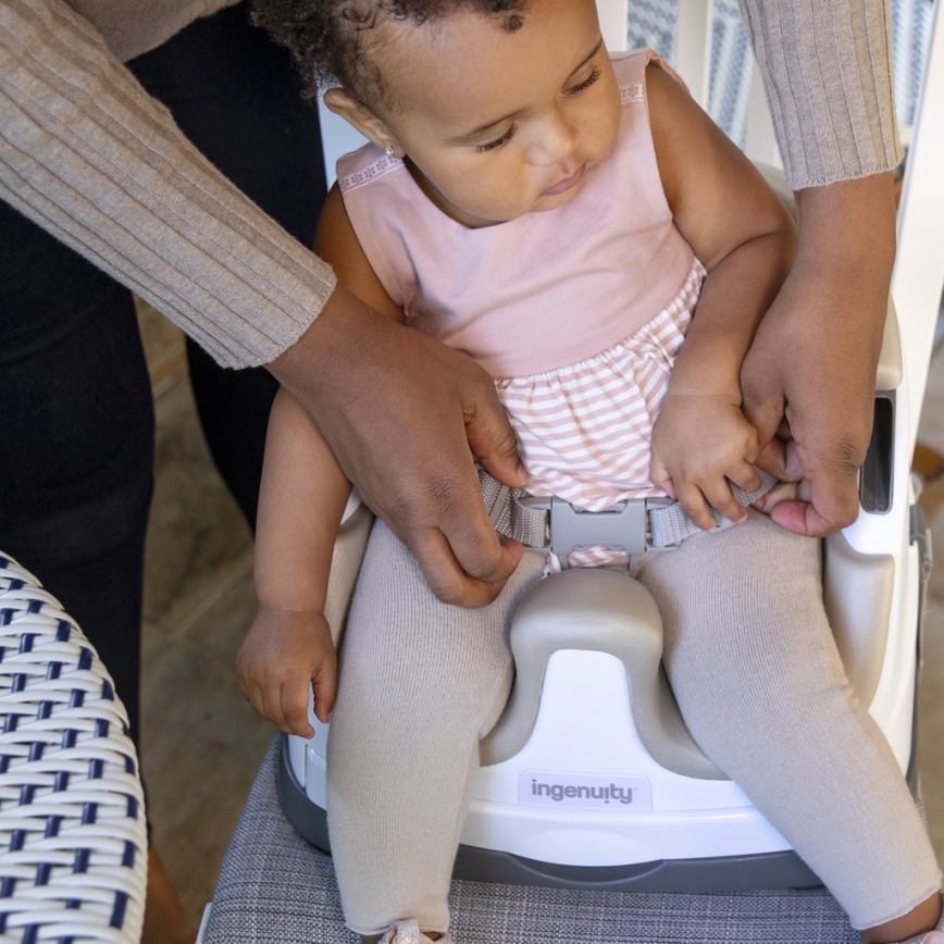Ingenuity - Siège rehausseur 2en1 BABY BASE beige