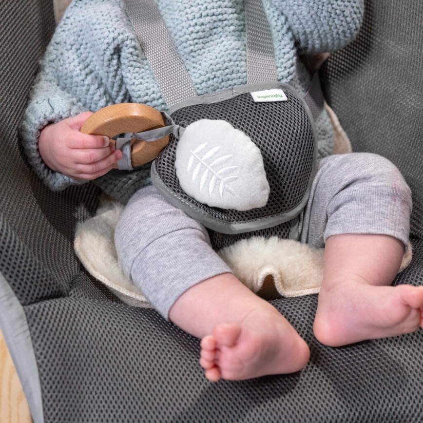 Ingenuity - Transat vibrant pour bébé avec mélodie EVERY SEASON WESLEY 3xC gris