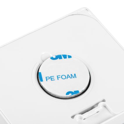 LED-Einbauleuchte IRS mit Bewegungs- und Dämmerungssensor LED/0,3W/3xAAA IP54 weiß