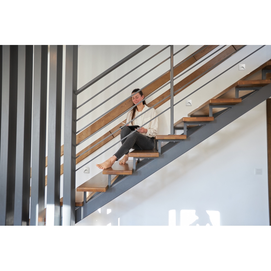 Lampada LED per scale EXIN 2,5 W / 230 V, 4000 K, IP65, bianca squadrata