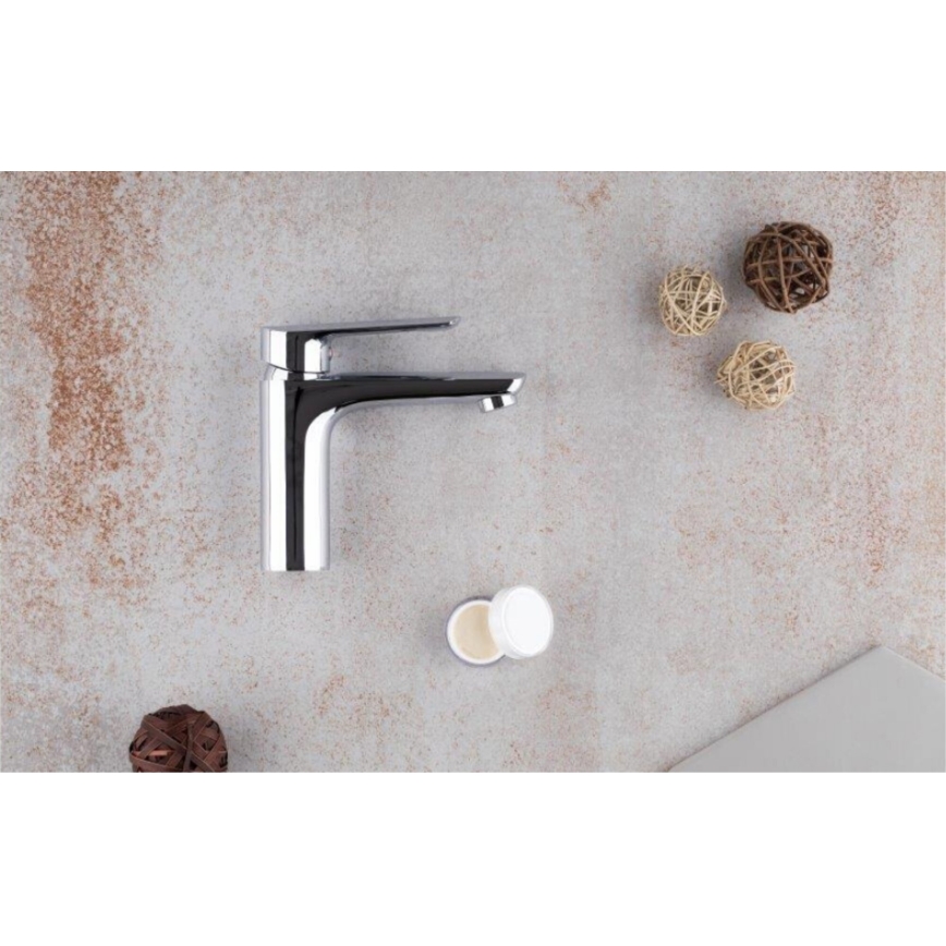 KFA Armatura 5022-815-00 - Robinet de lavabo + bonde avec trop-plein TANZANIT 15,4 cm chrome brillant