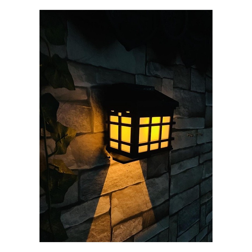 Lampada da parete LED Solar con sensore crepuscolare LED/2V 70 mAh IP44