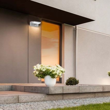 Lampada da parete per esterni LED con sensore LED/17W/230V 4000K IP65 bianco