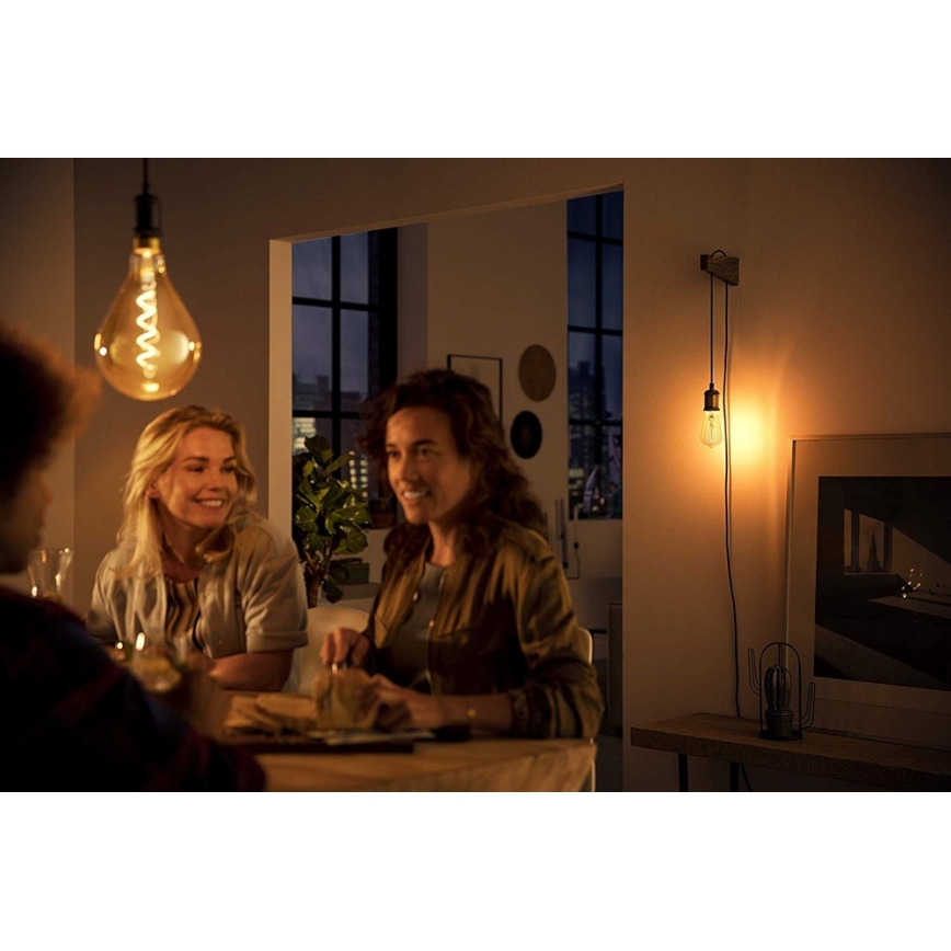 Lampadina LED Philips E27/5W/230V 2000K - VINTAGE