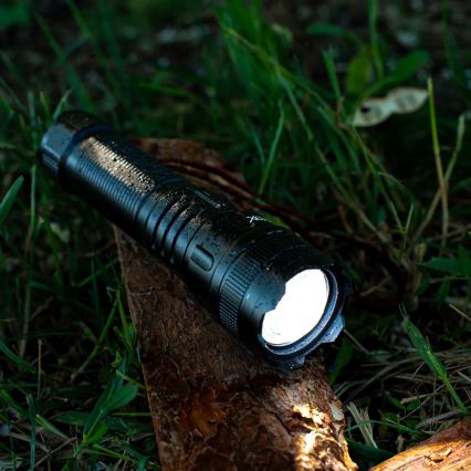 Lampe torche rechargeable à intensité variable avec fonction batterie portative LED/10 W/5 V IPX4 600 brillant 2000 mAh