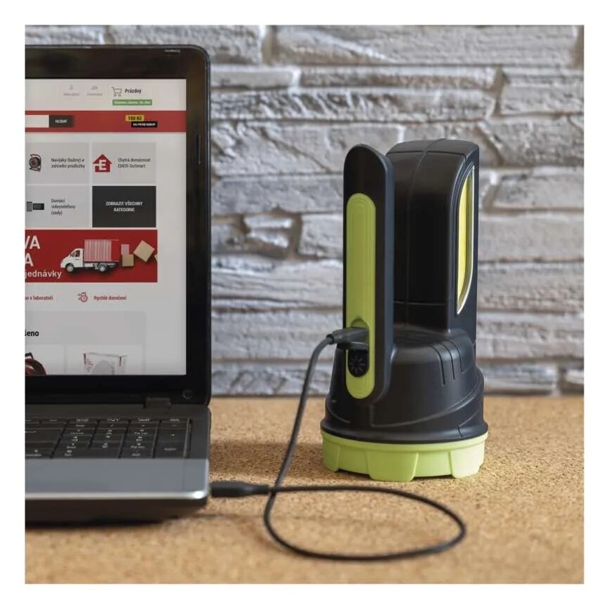 Lampe torche rechargeable LED/3,7V 210 lm 1800mAh