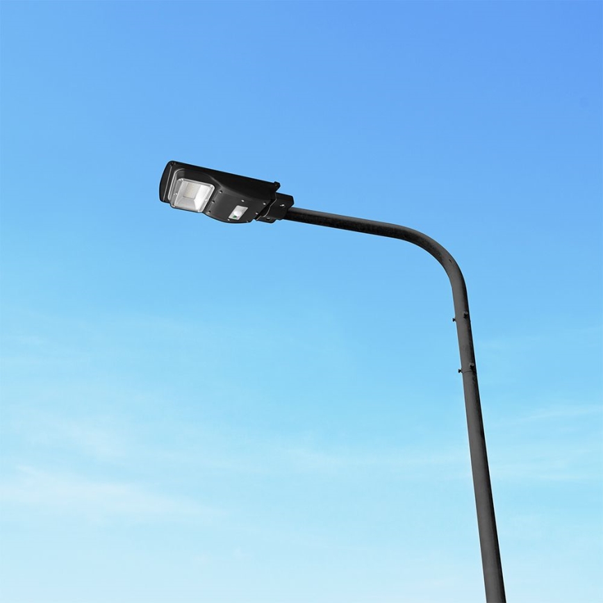 LED dimmbare Solar-Straßenleuchte mit Bewegungs- und Dämmerungssensor LED/6W/3,2V 6000K IP65 5000 mAh schwarz + Fernbedienung