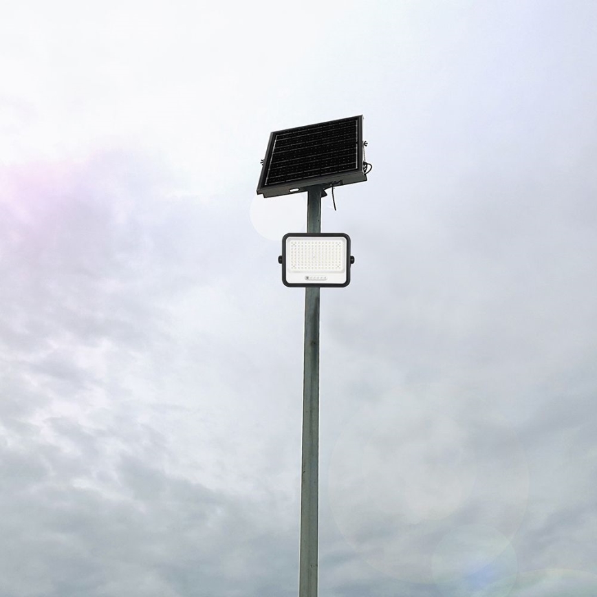Proiettore solare LED dimmerabile 300W/3,2V 2000-8000K IP65 15000 mAh nero + telecomando