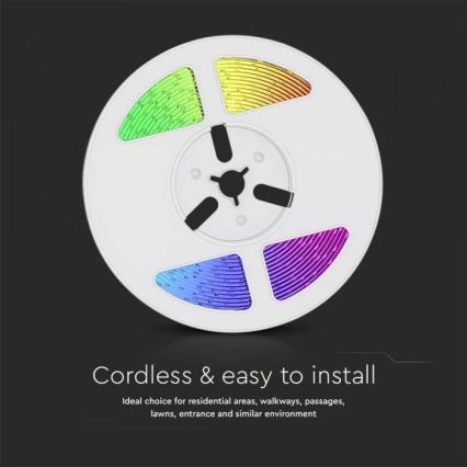 LED RGB Striscia solare dimmerabile LED/1,2W/3,7V IP67 5m + telecomando