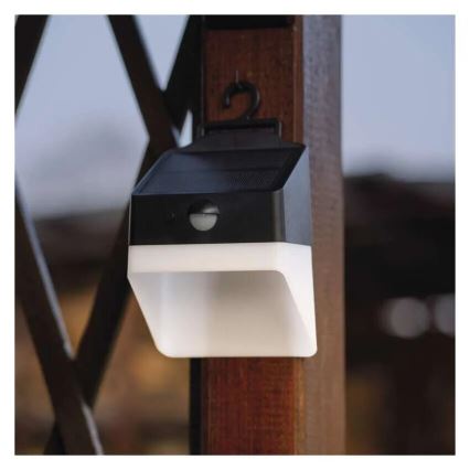 LED-Solarwandleuchte mit Sensor LUMI LED/3,7W IP65 schwarz