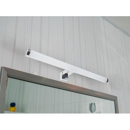 LED-Spiegelleuchte für Badezimmer LED/10W/230V 45 cm IP44 Chrom, glänzend