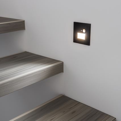 LED Treppenleuchte mit Bewegungs- und Dämmerungssensor LED/1,5W/230V 3000/4000/6000K schwarz