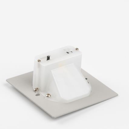 LED-Treppenleuchte mit Bewegungs- und Dämmerungssensor LED/1,5W/230V 3000/4000/6500K weiß