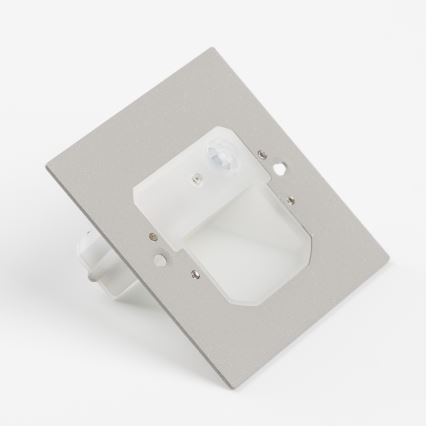 LED-Treppenleuchte mit Bewegungs- und Dämmerungssensor LED/1,5W/230V 3000/4000/6500K weiß