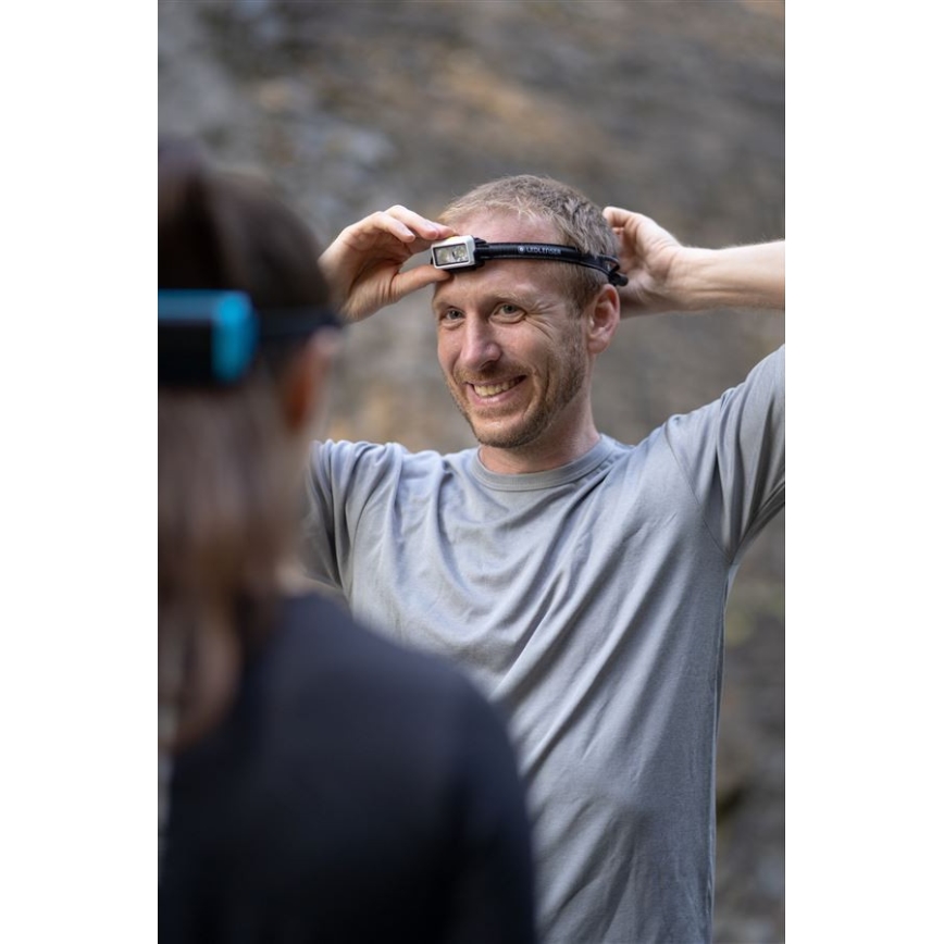 Ledlenser NEO3 - Lampada frontale dimmerabile a LED, alimentata da 3xAAA, IP54, 400 lm, 20 h, nero/bianco