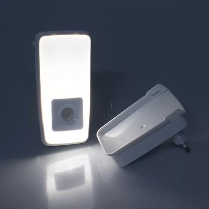 Ledvance - Lumière d'orientation LED avec détecteur LUNETTA LED/2W/230V