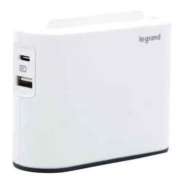 Legrand 049401 - Multipresa 2Z Tipo C + USB-A + USB-C bianco