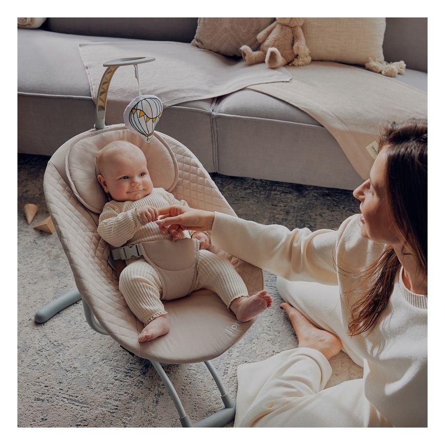 Lionelo - Dondolo per bambini con melodia RIO 4xC Beige Latte + telecomando