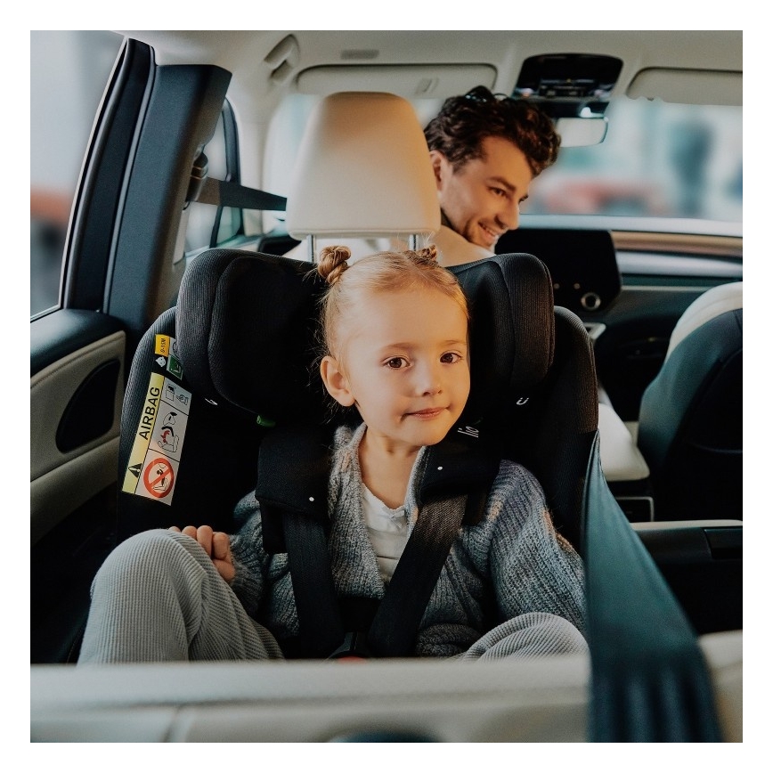 Lionelo - drehbarer Autokindersitz BRAVE i-Size 40-150 cm mit Basis, Schwarz-Carbon