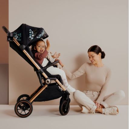 Lionelo - Kinderwagen CLOE schwarz/blau/golden