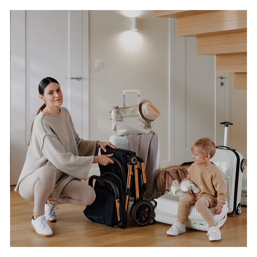 Lionelo - Kinderwagen CLOE schwarz/golden
