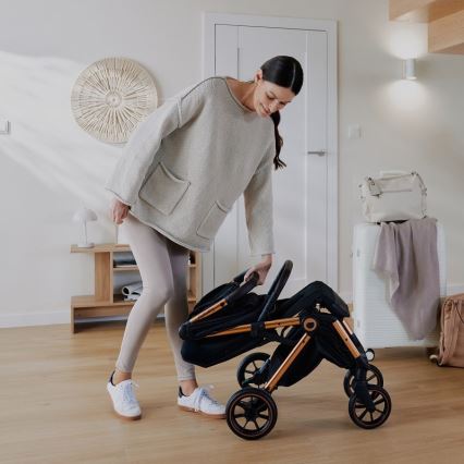 Lionelo - Kinderwagen CLOE schwarz/golden