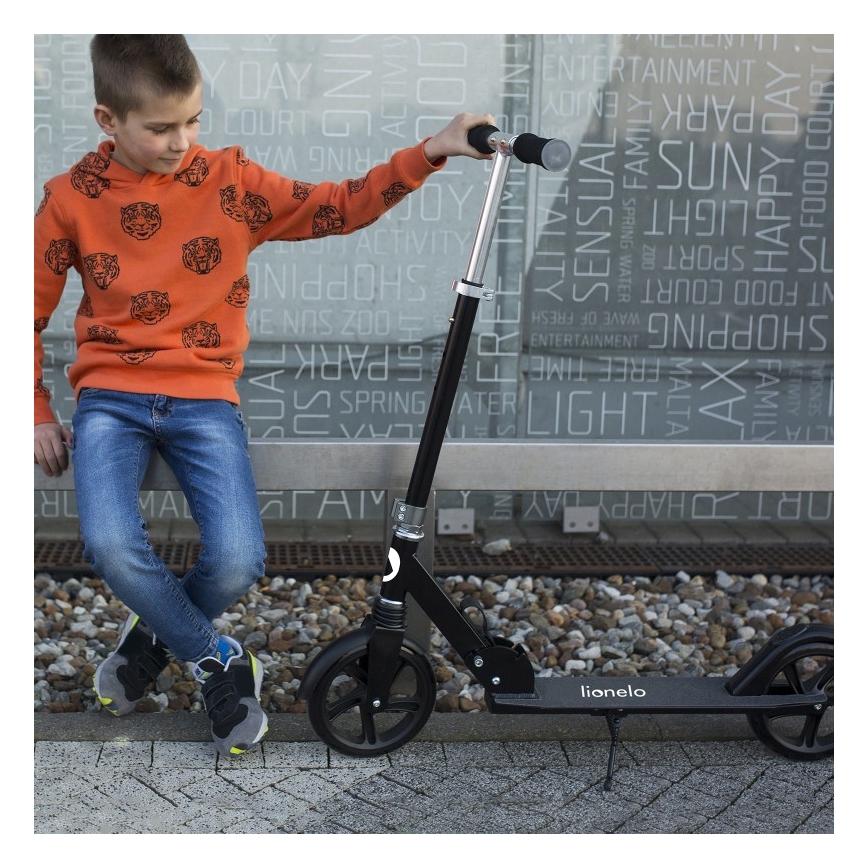 Lionelo - Monopattino per bambini LUCA nero
