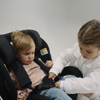 Lionelo - Seggiolino auto con base girevole ANTOON PLUS i-Size 40-105 cm Nero Onice