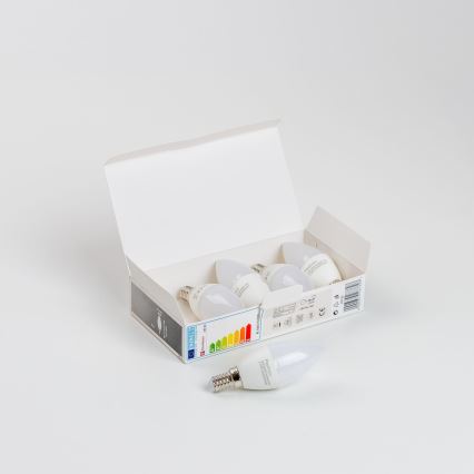 LOT 5x Ampoule LED E14/5,5W/230V 2700K - Paulmann 28782