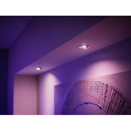 Lot de 4 ampoules LED RGBW dimmables Philips Hue White and Color Ambiance GU5,3/MR16/6,3W/12V 2000-6500K