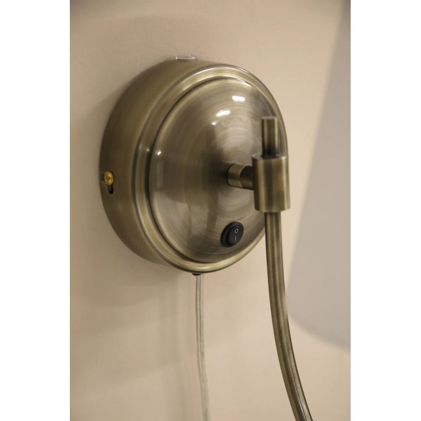 Markslöjd 108908 - Applique AMAR 1xE14/40W/230V bianco/ottone