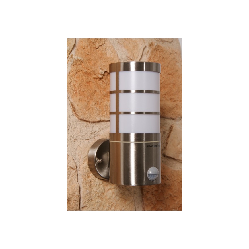 Massive 16334/47/10 - Applique da esterno con sensore CALGARY 1xE27/14W IP44