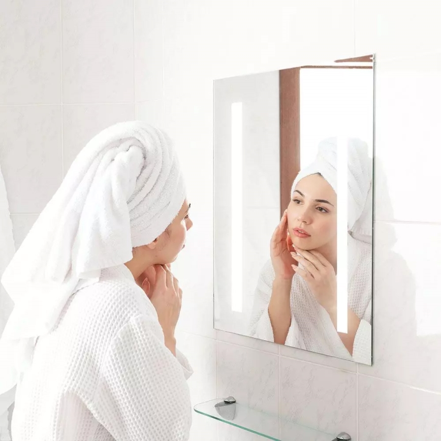 Miroir chauffant rétro-éclairé de salle de bains LED/17W/230V IP44