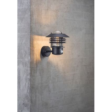 Nordlux - Applique murale extérieure VEJERS avec détecteur, 1xE27/60W/230V, IP54, argentée
