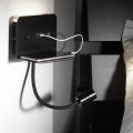 ONLI - LED Flessibile piccola lampada con mensola e USB di ricarica PLAK LED/1W/230V nero
