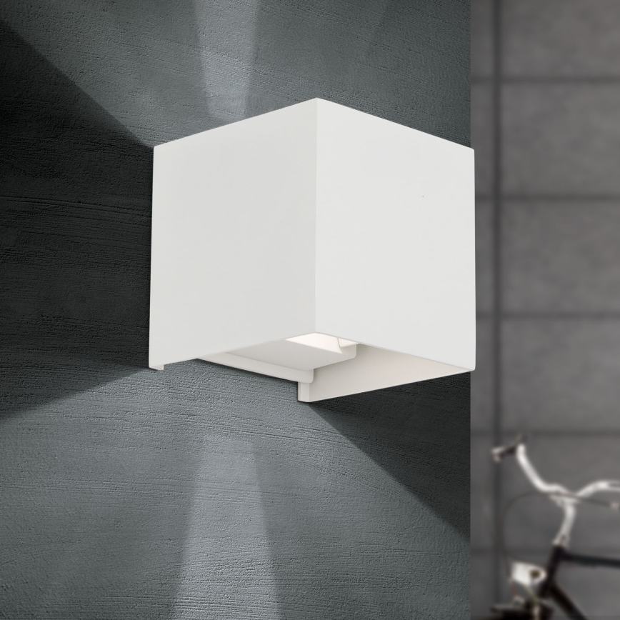 Applique murale extérieure LED CUBE 2xLED/3W/230V IP54 blanc