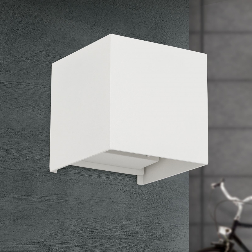 Applique murale extérieure LED CUBE 2xLED/3W/230V IP54 blanc