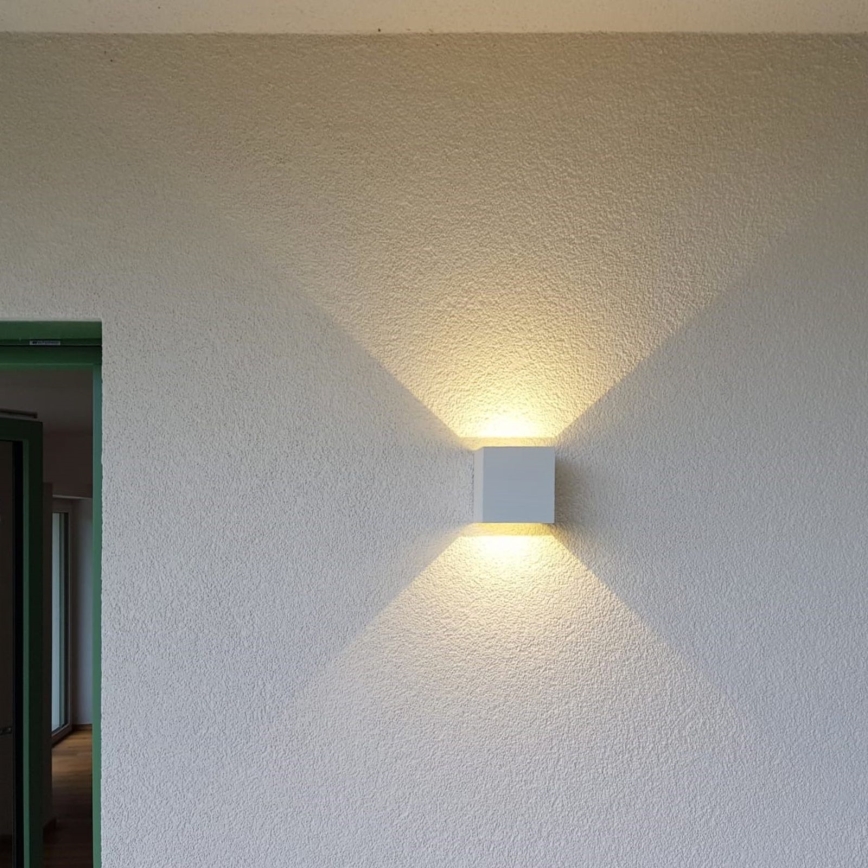 Applique murale extérieure LED CUBE 2xLED/3W/230V IP54 blanc