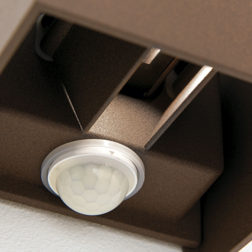 Außenwandleuchte mit Bewegungs- und Dämmerungssensor CUBE-S LED/13W/230V IP54 braun
