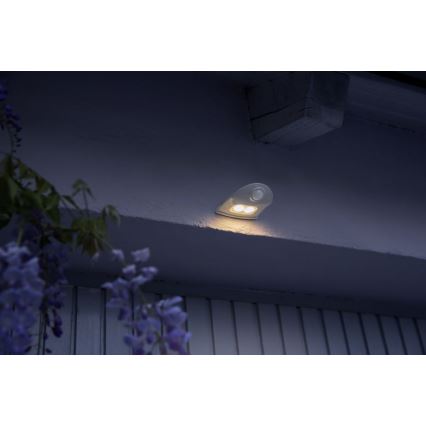 Osram - Applique da esterno a LED con sensore DOORLED, 0,5 W, 3x AA, IP54, bianco