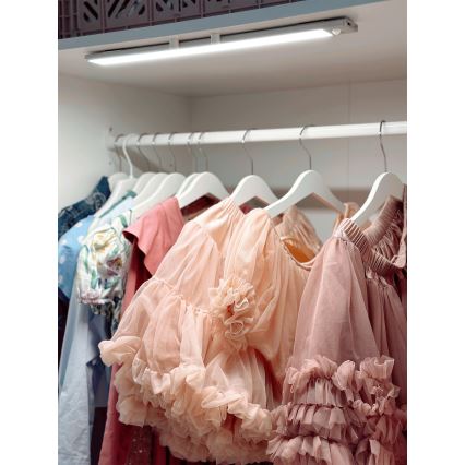 Osram - Lampada sottopensile LED LINEAR con sensore di movimento e sensore crepuscolare, 4W, 3,7V, 1500 mAh, 3000/4000/6500K, 60 cm, grigio