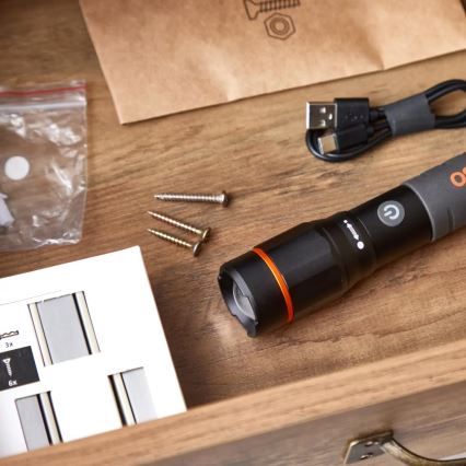 Osram - Lampe de poche rechargeable à intensité variable LEDINSPECT PRO TORCH 800 LED/8W/3,7V 2200 mAh IP44