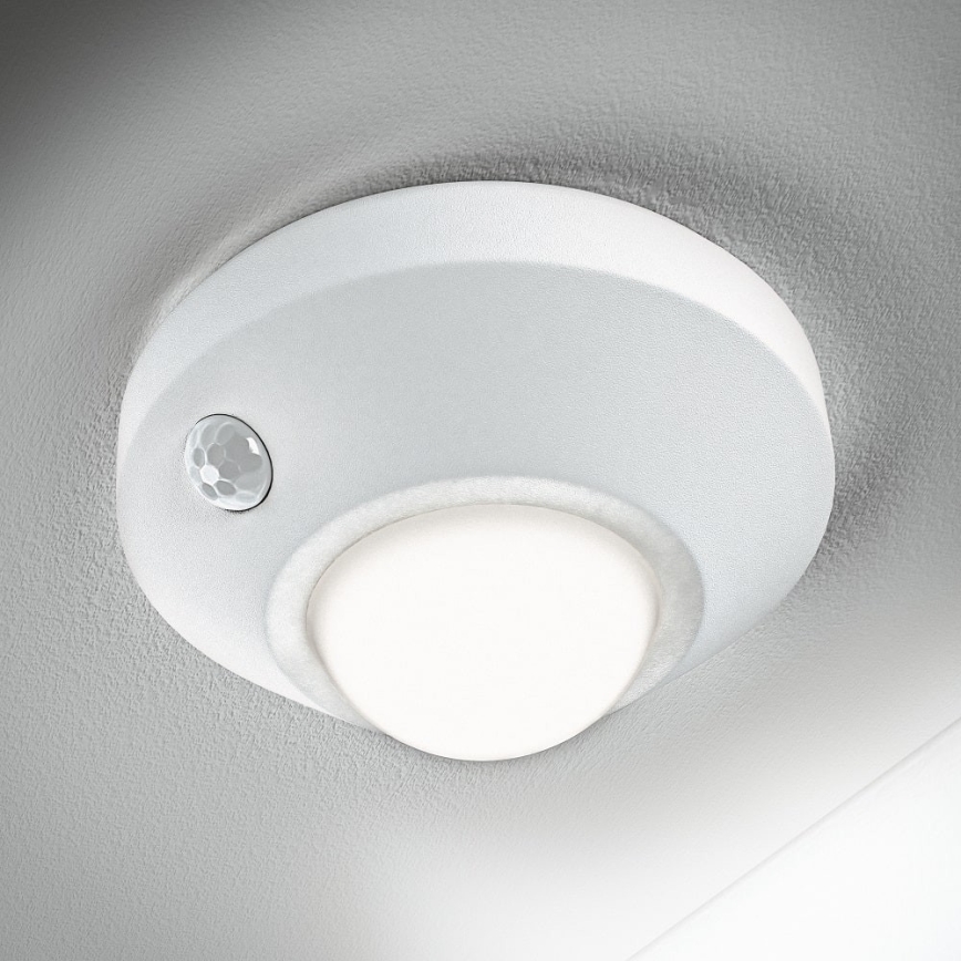 Osram - Lampada LED orientativa con sensore NIGHTLUX LED/2W/3xAA bianca