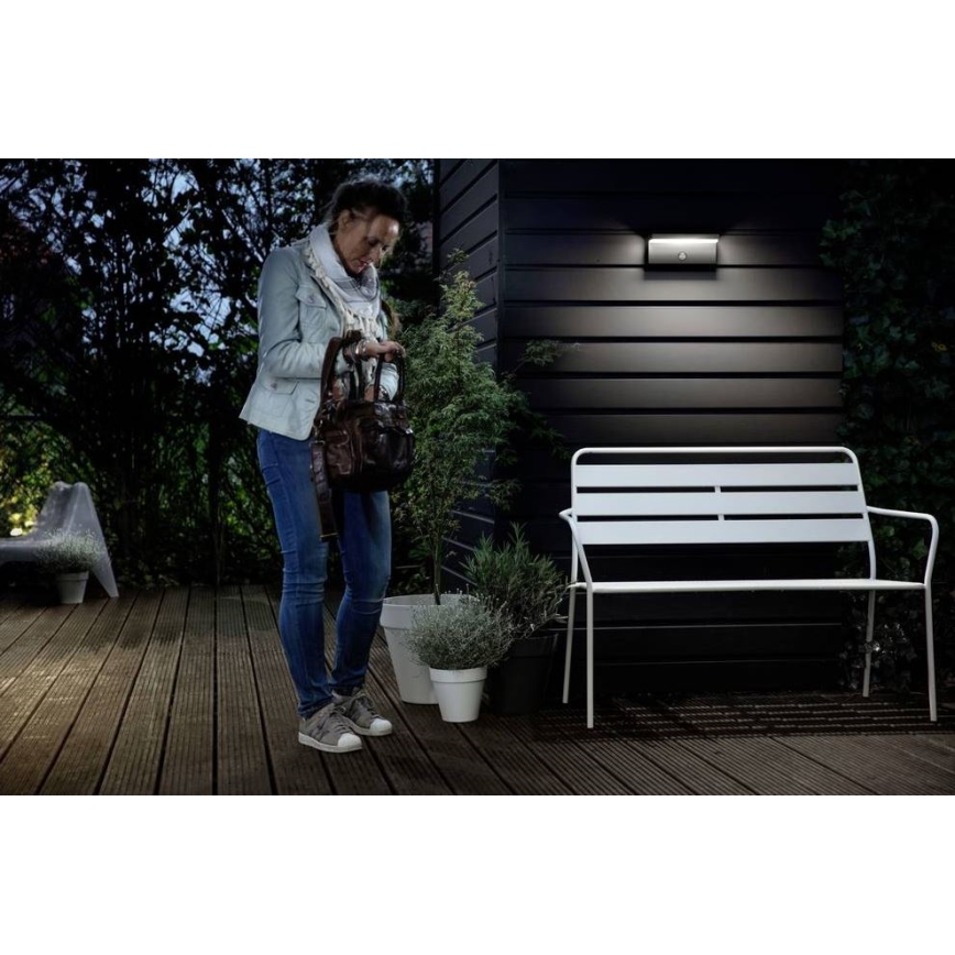 Philips - LED Applique da esterno con sensore BUSTAN LED/3,8W/230V 2700K IP44