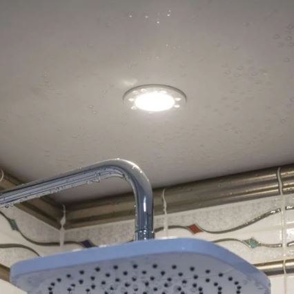 Plafonnier LED pour salle de bain LORI LED/4,5W/230V IP65 2700/4000K Ø 8,5 cm blanc