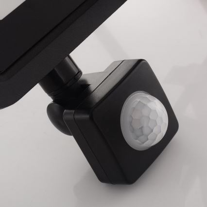 Projecteur LED avec détecteur, 20 W, 230 V, IP65