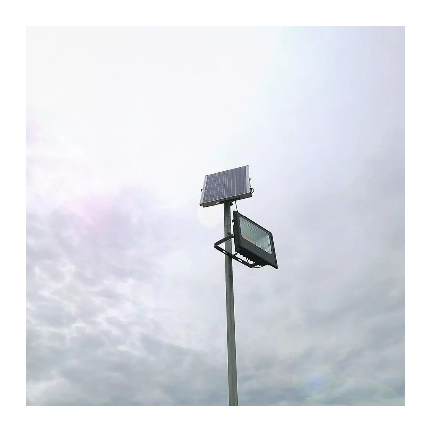 Projecteur solaire à intensité variable LED/16W/3,2V 4000K IP65 + télécommande